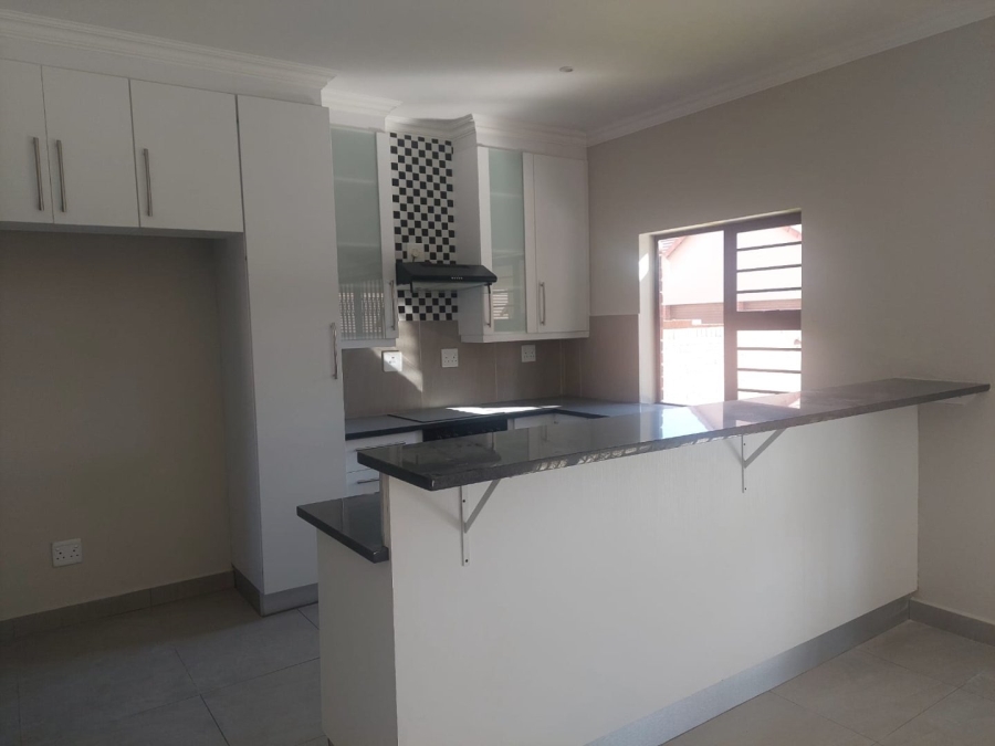 3 Bedroom Property for Sale in Wild Olive Estate Free State